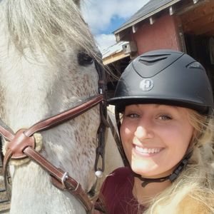 Meet your Posher, Amanda